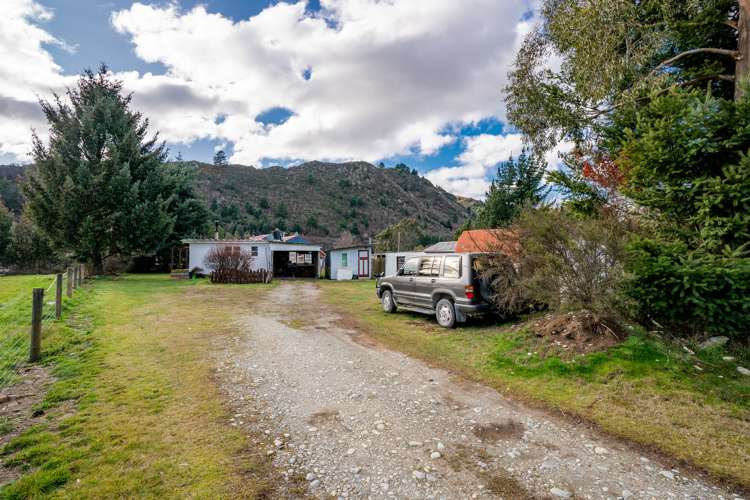 21 Hythe Street Lumsden Surrounds_18