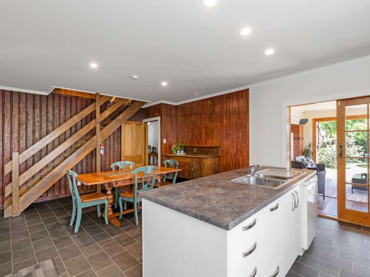 64 South Street Blenheim Central_7