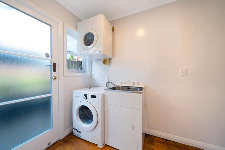 68 Seabrook Avenue New Lynn_15