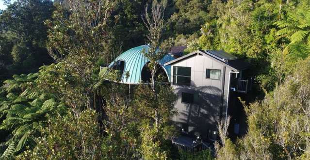 442/454 Scenic Drive Waiatarua_1