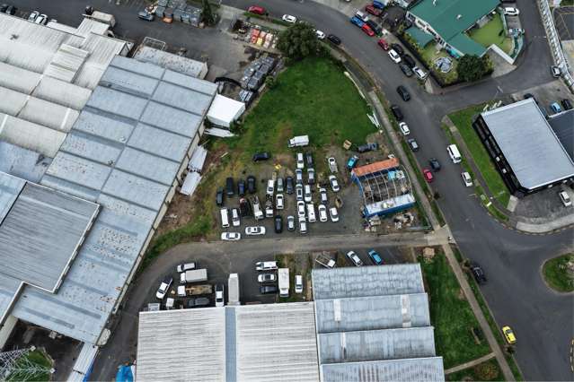 25 Lovegrove Otara_1