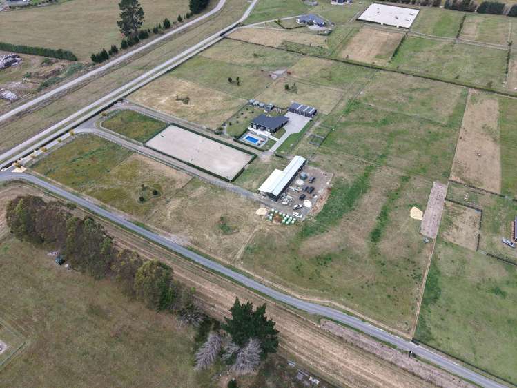 341 White Road Broadlands Forest_23