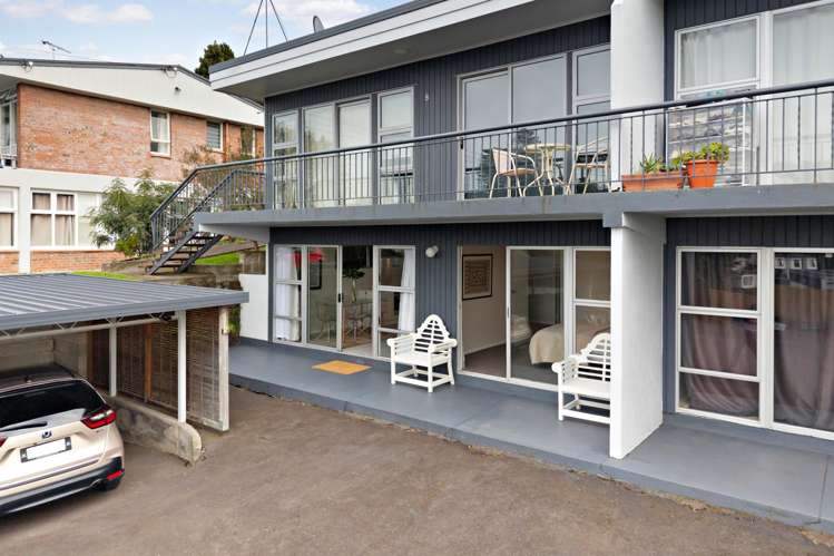 1/23b Hillsborough Road_0