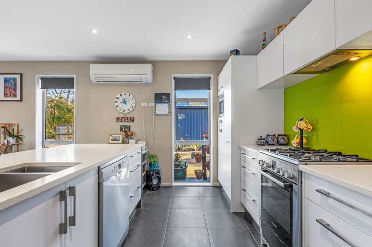1315A Courtenay Road_4