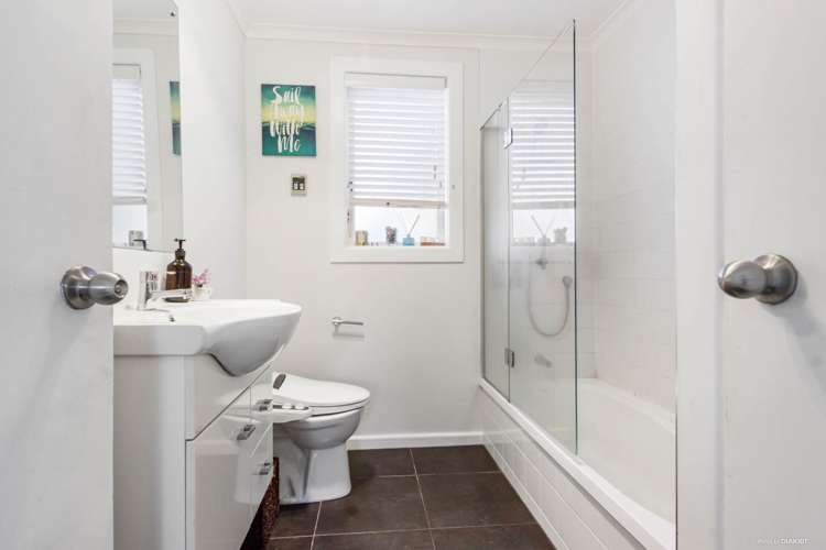 237 Sturges Road Henderson_10