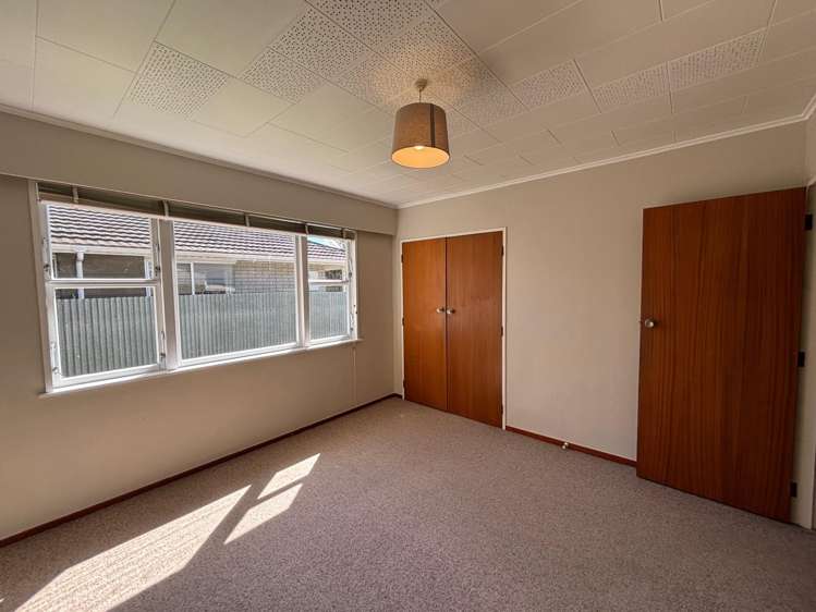 14 Katene Street West End_6