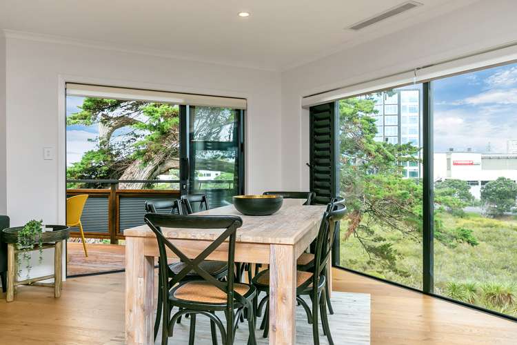 2/21 Rangitoto Terrace Milford_7