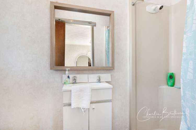 33 Greenstone Place Clover Park_8