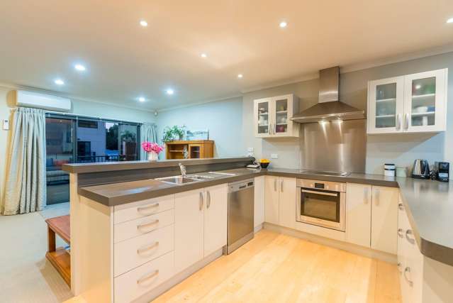 5/8 Wellington Road Paekakariki_2