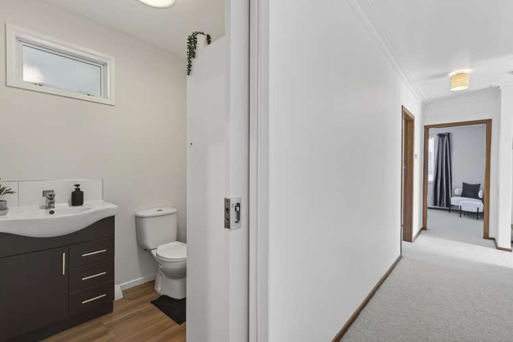 26A Cowling Road Hurdon_18