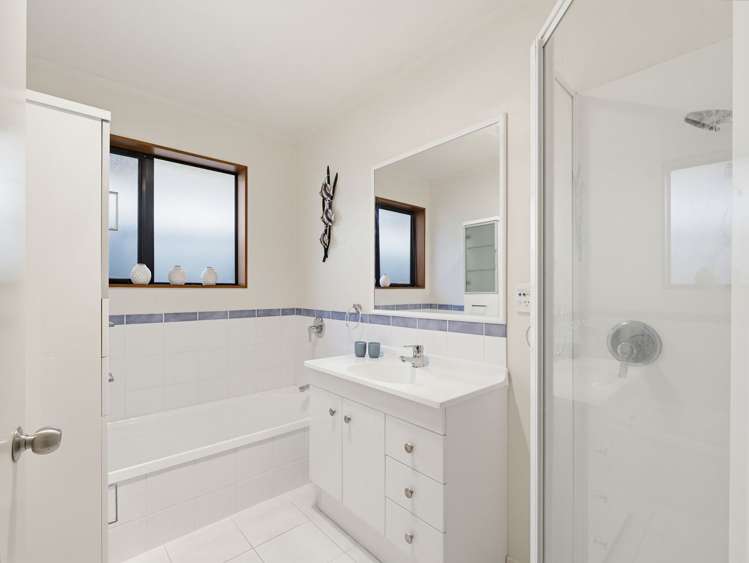 6 Red Hibiscus Road Stanmore Bay_12