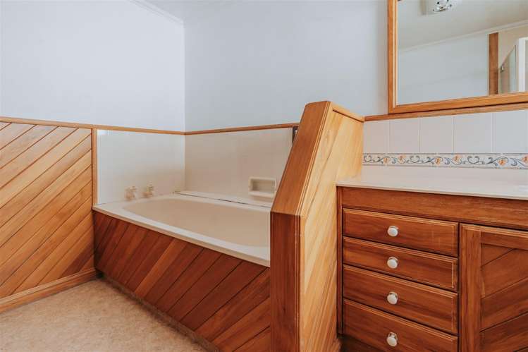 67 Wilson Road Balclutha_16