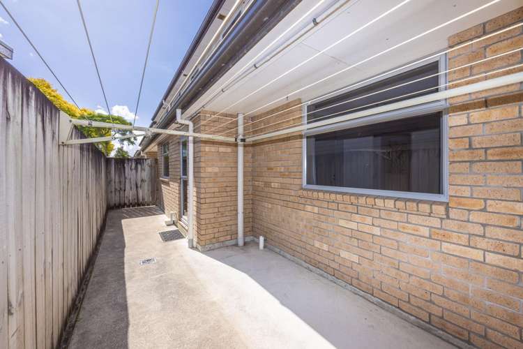 2/9 Beatty Street Melville_18