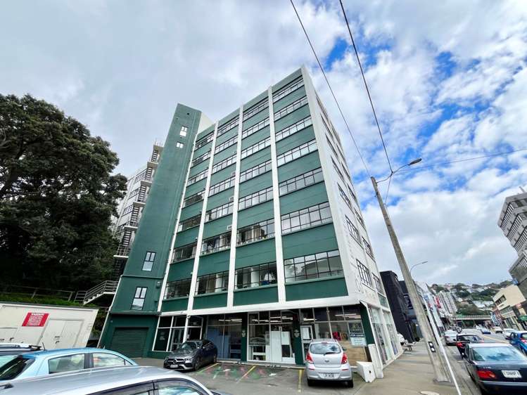 3B/163 Thorndon Quay Thorndon_23