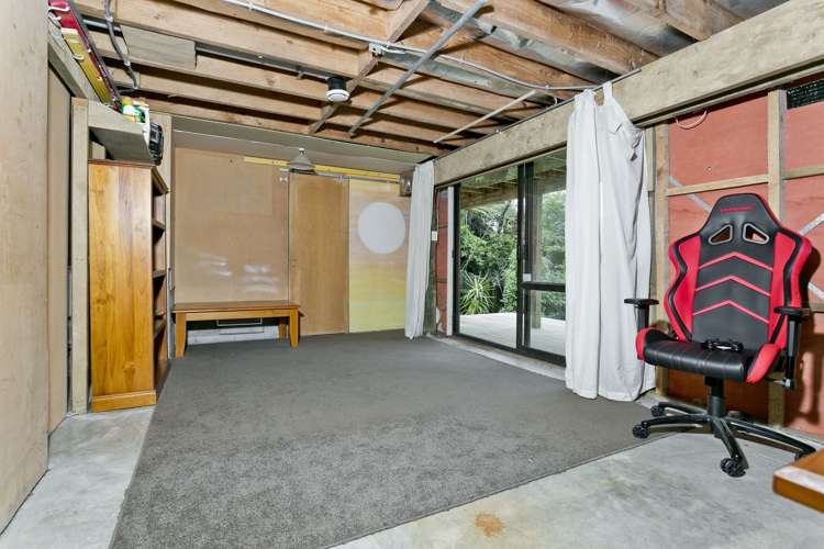 2/64 Langana Avenue Browns Bay_17