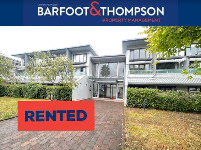 1 Bedroom Apartment -  Water Included !!