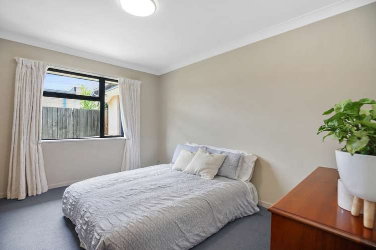 63a Birchfield Avenue Dallington_15