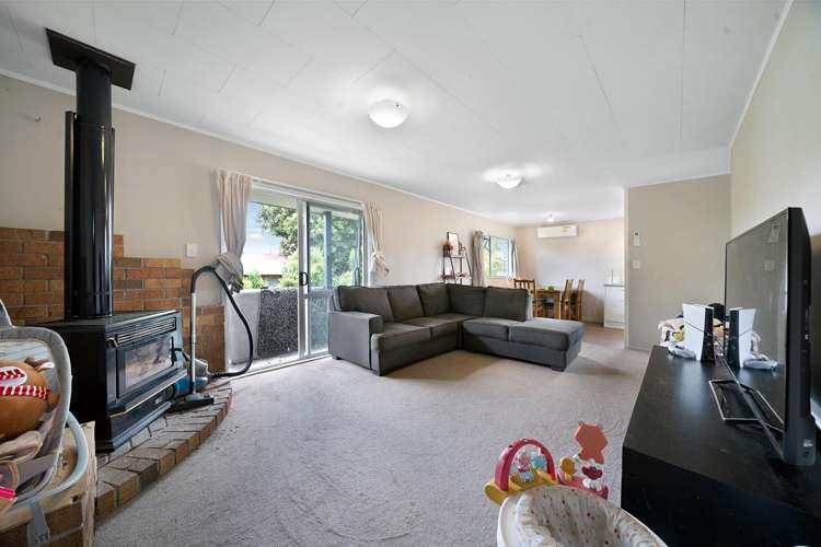 82 & 84 Moire Road Royal Heights_12