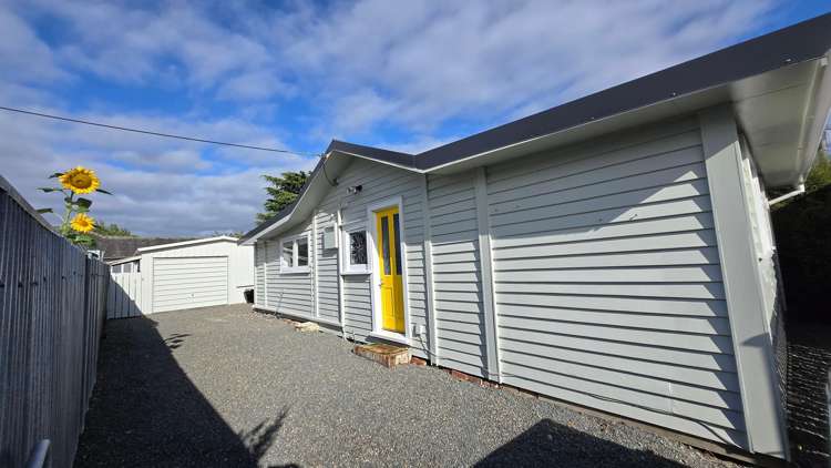  A/12 Islington Street Trentham_15