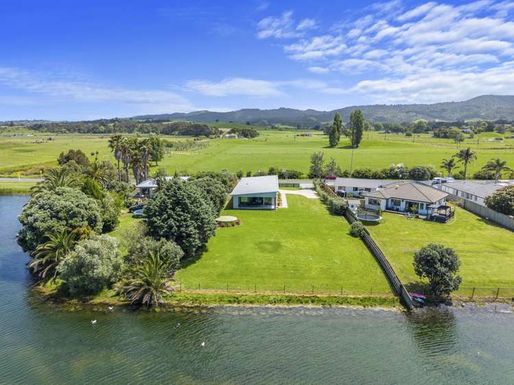 1158 East Coast Road Kaiaua_30