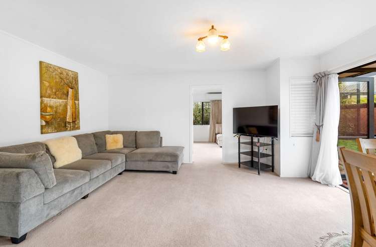 26 Settlers Grove Orewa_3