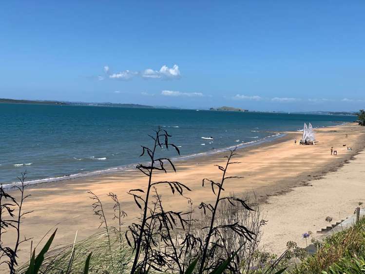 2/7 Fraser Road Narrow Neck_16