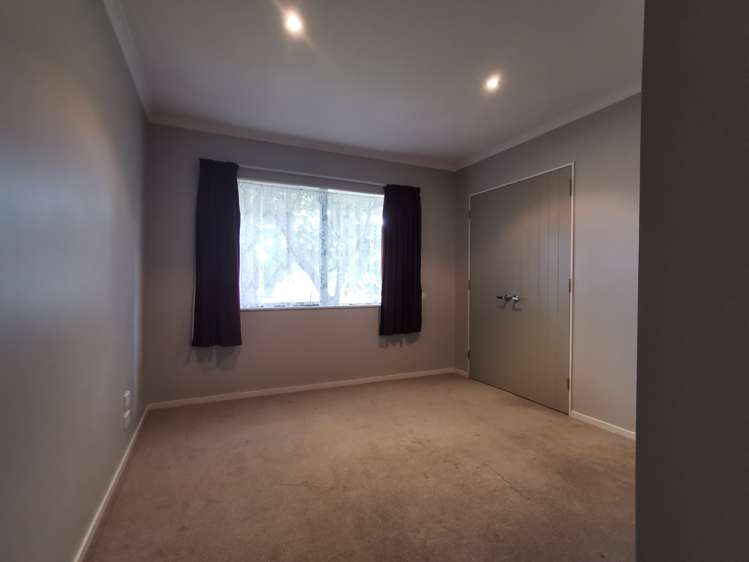 4 Byron Brown Place Otaki Beach_7