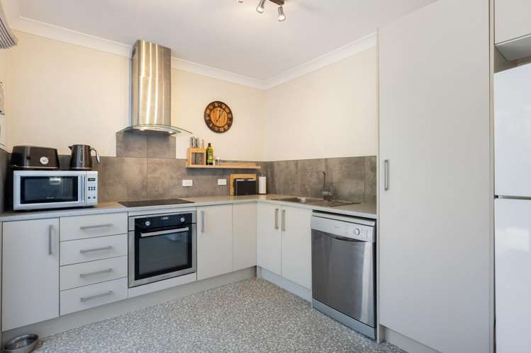 8 Lyndfield Lane Newlands_5