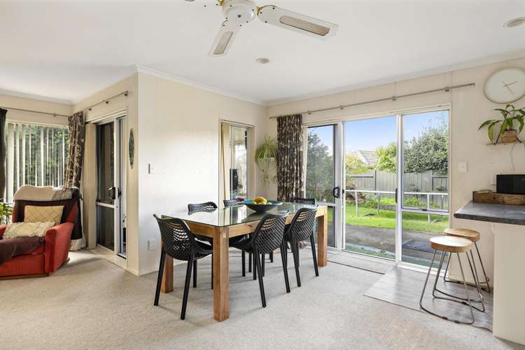 9 Jacinda Close Pyes Pa_5