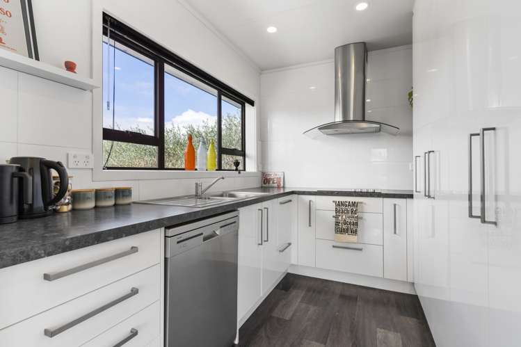 100 Ocean Road Whangamata_7