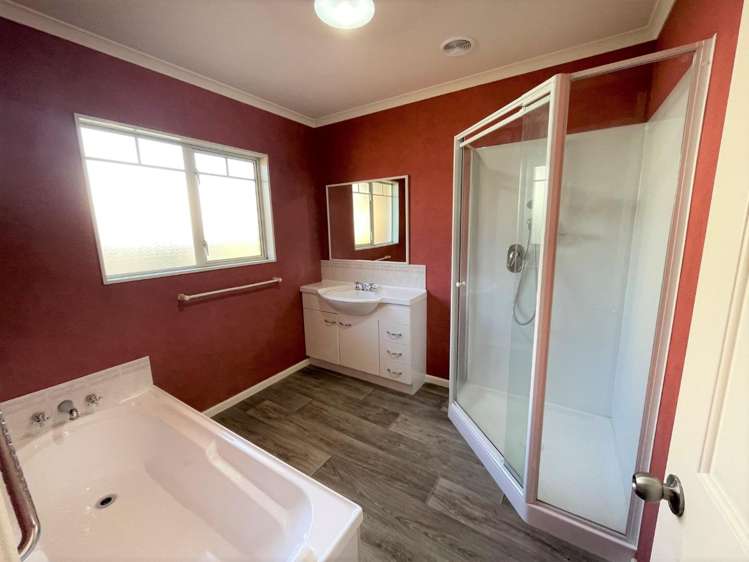 332a Devon Street West 10844_14