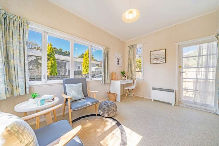 174 Waiwhetu Road Waterloo_12