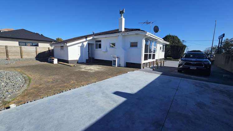 65 Tukapa Street Westown_10