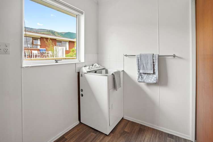 19 Selbourne Avenue Richmond_15