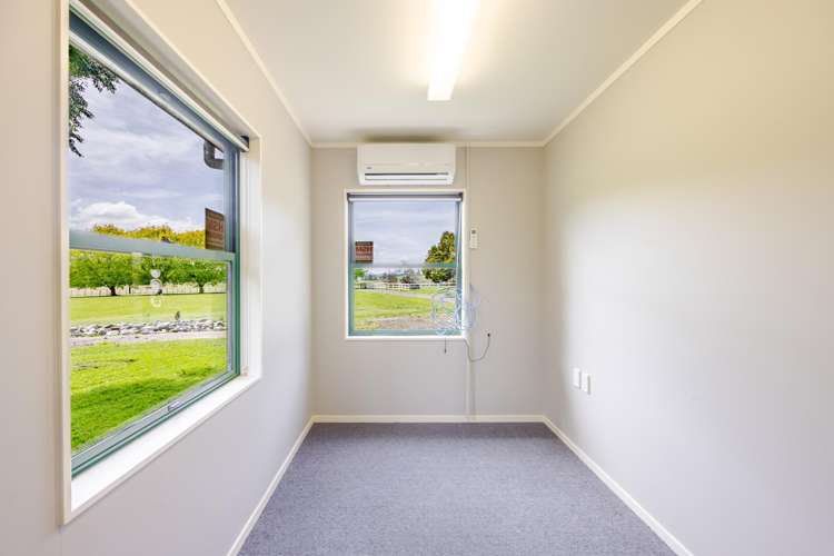 58, 58a 58b White Road Otane_29