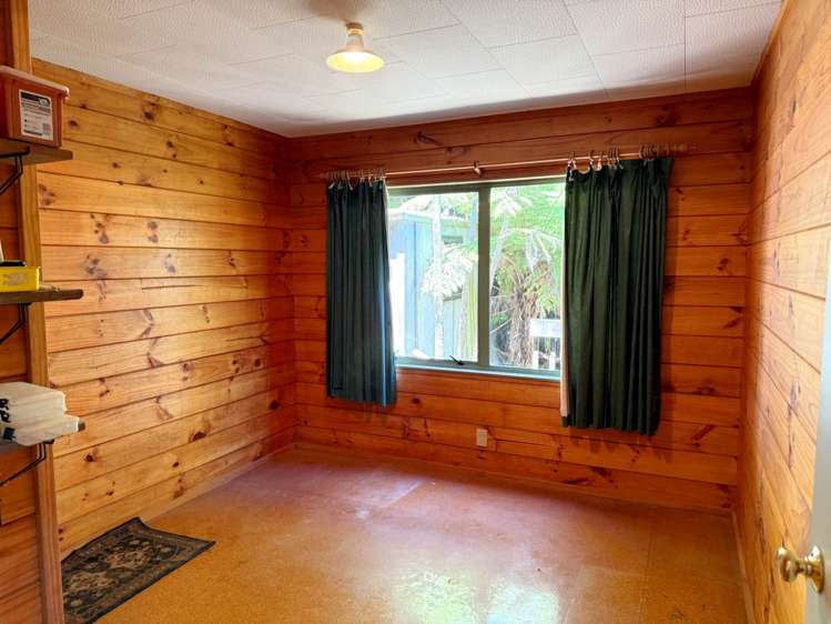 661 Whangaparapara Road Great Barrier Island_10