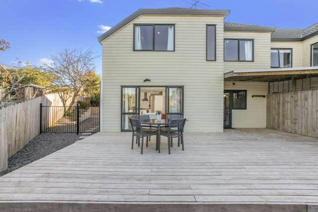 3/20 Gossamer Drive Pakuranga Heights_1