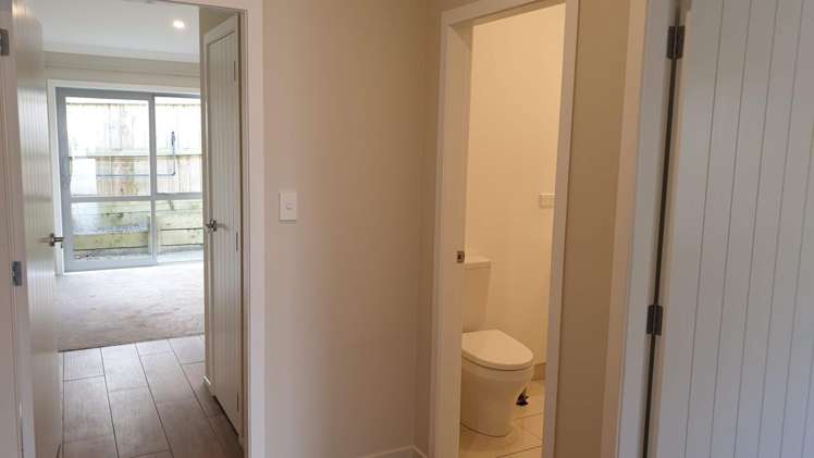 9/19 Collins Avenue 11538_5