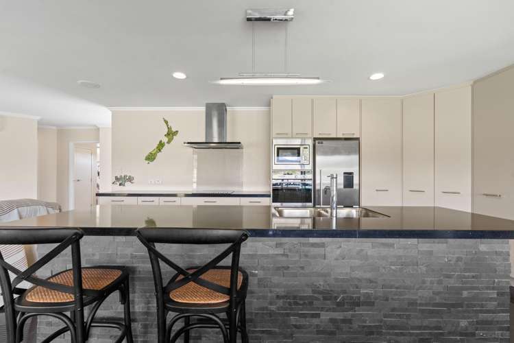 1484 Egmont Road Egmont Village_7
