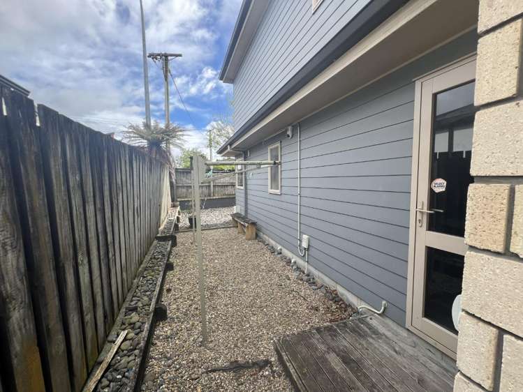 2 Gary John Lane Frankton_16