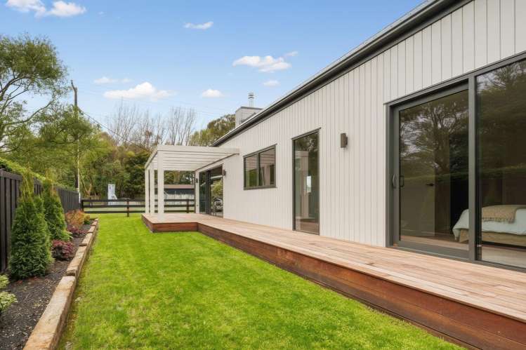 3 Waicola Drive Fitzherbert_21