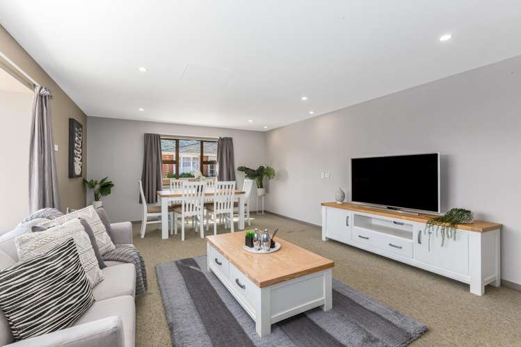 4 Oxford Crescent Ebdentown_7