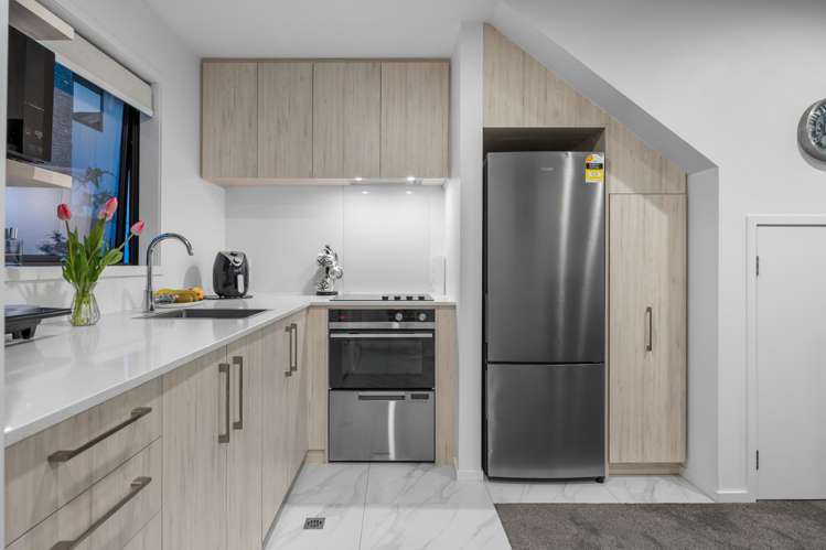 7/10 Fathom Place Te Atatu Peninsula_6