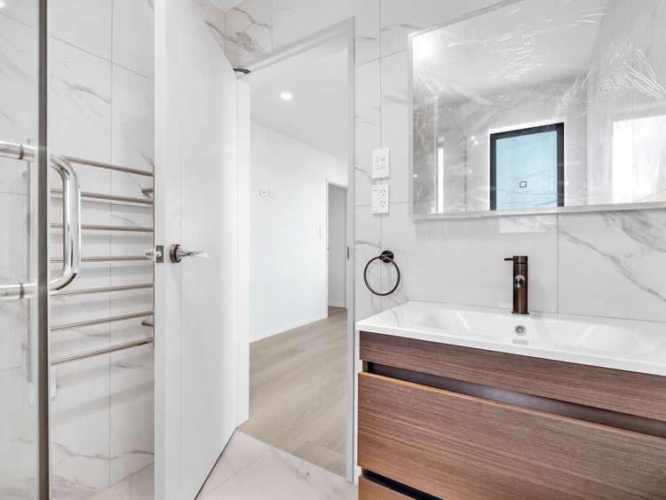 5/7 Kingfisher Place Favona_21