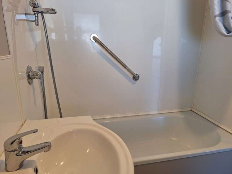 1/16 Alana Place Mount Wellington_12