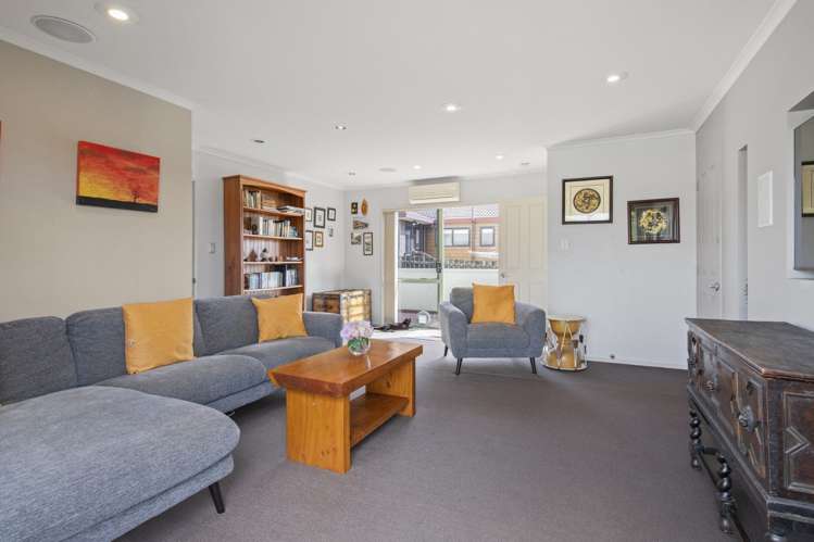 37 RIVERSIDE DRIVE Waiuku_4