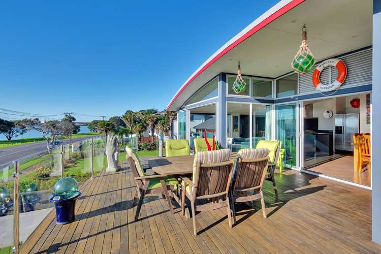 66 Kiwi Esplanade Mangere Bridge_21