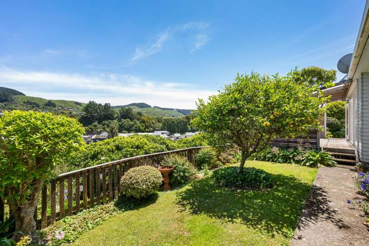 18 Florio Terrace Tawa_17