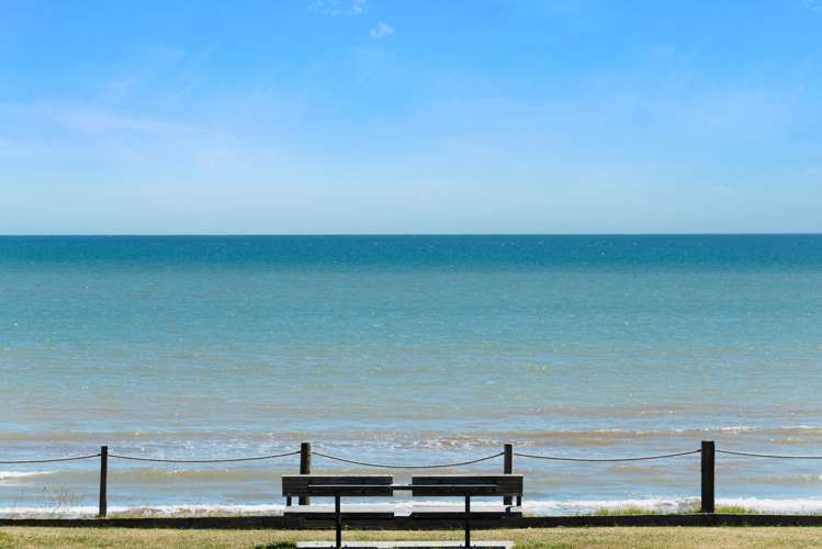 104 Marine Parade Paraparaumu Beach_28