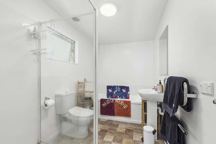 24A Kellsmere Crescent Island Bay_9